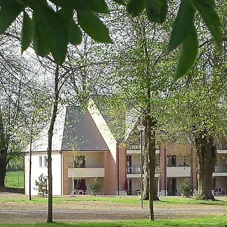 Le Chateau De Pretreville Hotel 3*