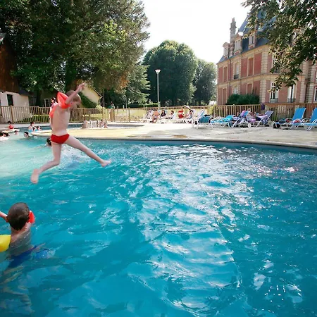 Le Chateau De Pretreville 3* La Rivière-Saint-Sauveur